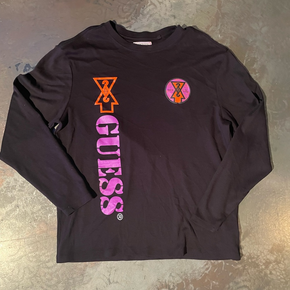 Guess Rising black and Purple graphic Tee